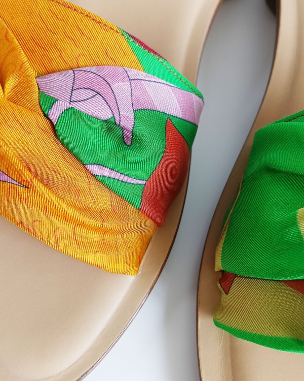 Craquez pour nos sandales en soie !