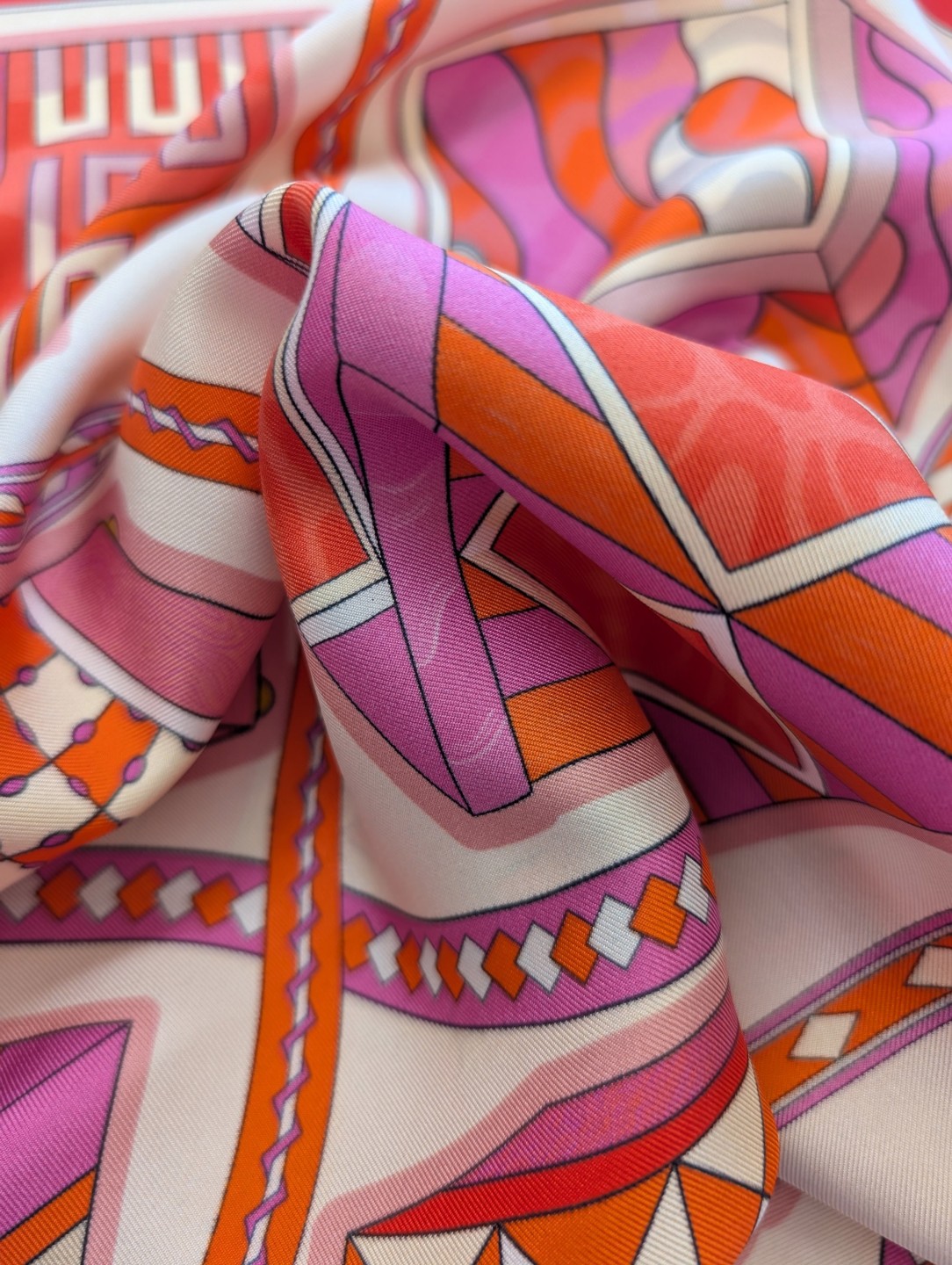 Foulard en soie 50 x 50 "Boites de Sorrente" - Editions Ventinove