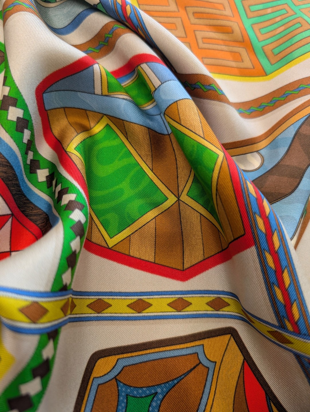 Foulard en soie 50 x 50 "Boites de Sorrente" - Editions Ventinove