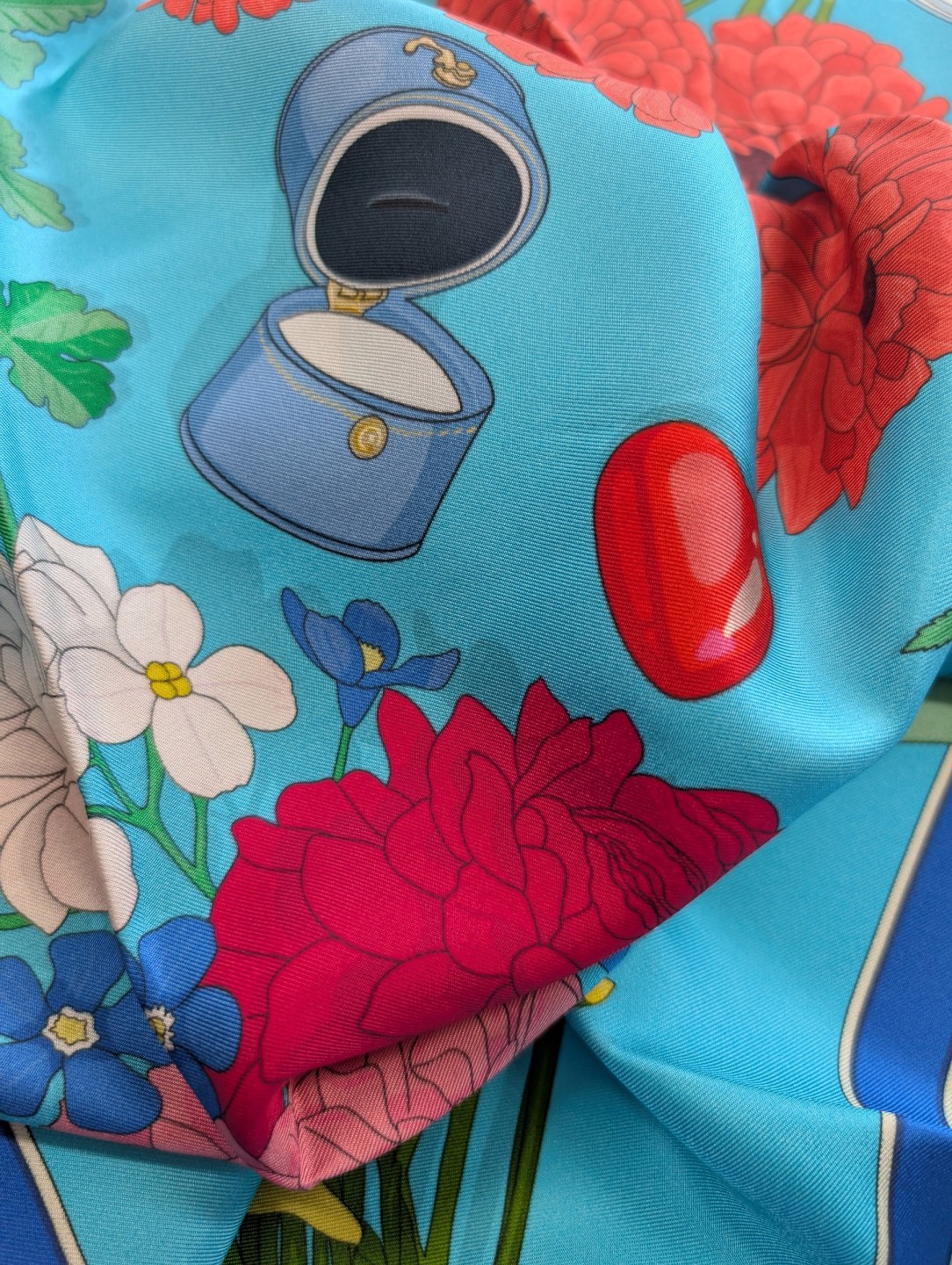 ✨ MESSAGES FLEURIS ✨ Carré en twill de soie pure 90x90 cm!