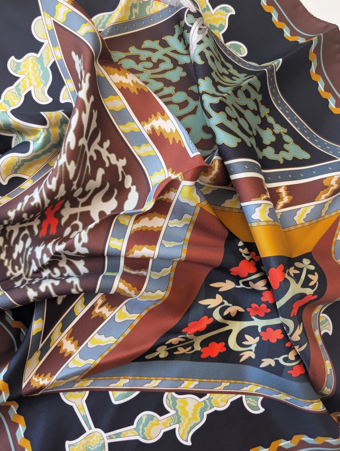 Foulard di seta 70 x 70 "Boite Marqueterie" - Ventinove