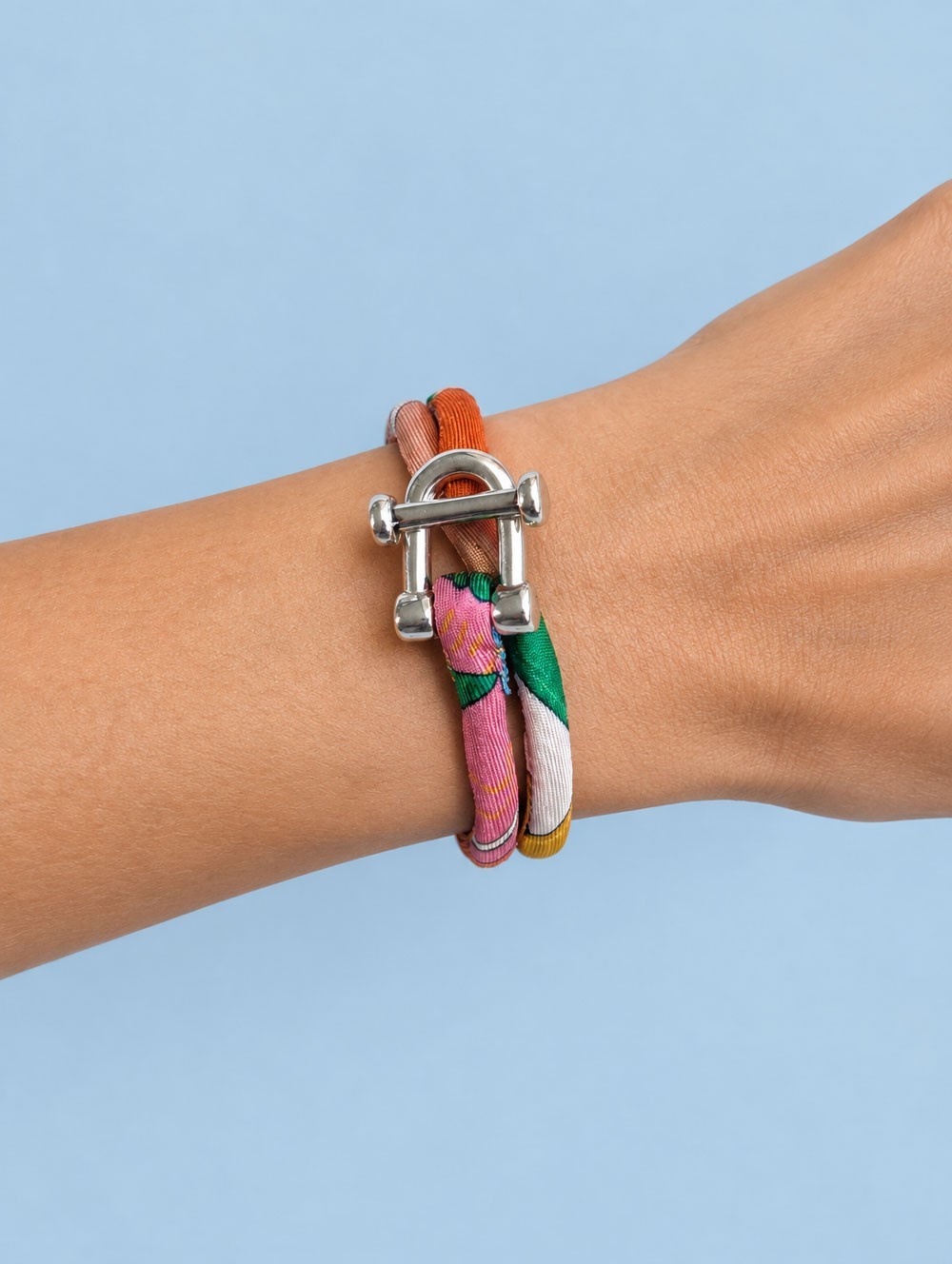 Twist T – Bracciale in seta upcycled | Éditions Ventinove