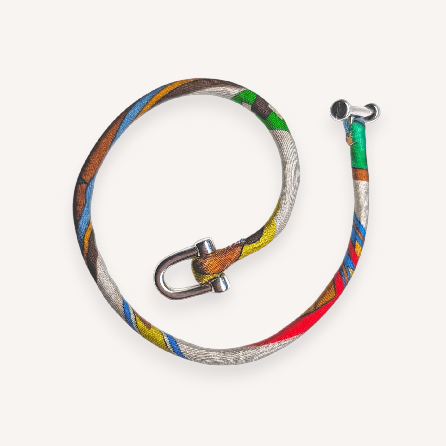Twist T – Bracciale in seta upcycled | Editions Ventinove