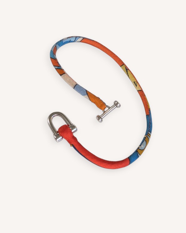 Twist T – Bracelet en soie upcyclée, pièce unique | Parthenope