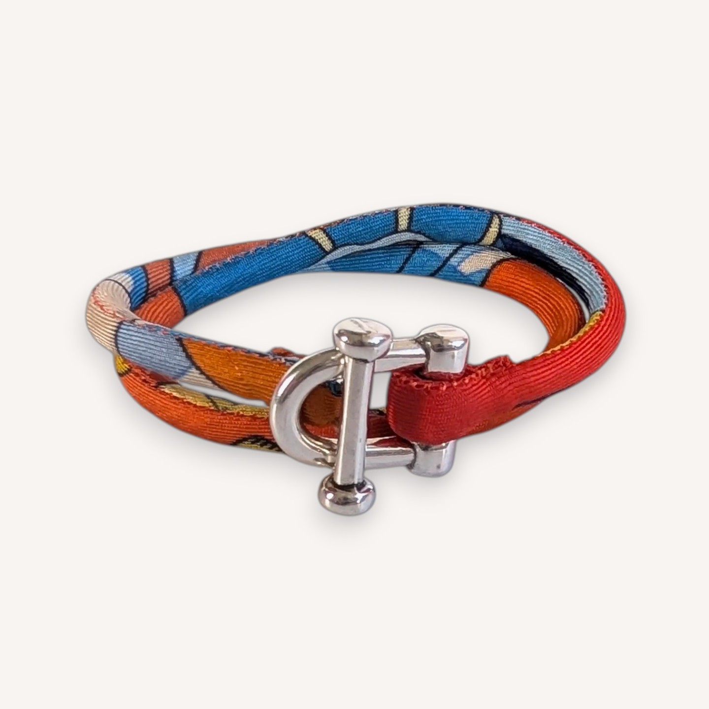 Twist T – Bracciale in seta upcycled | Éditions Ventinove