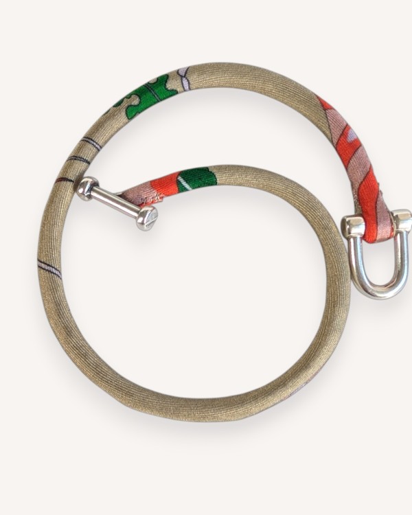 Twist T – Bracelet en soie upcyclée, pièce unique | Meduse