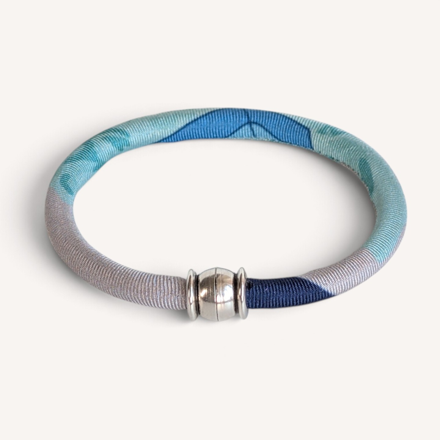 Bracciale in seta Ellisse, chiusura magnetica | Ventinove