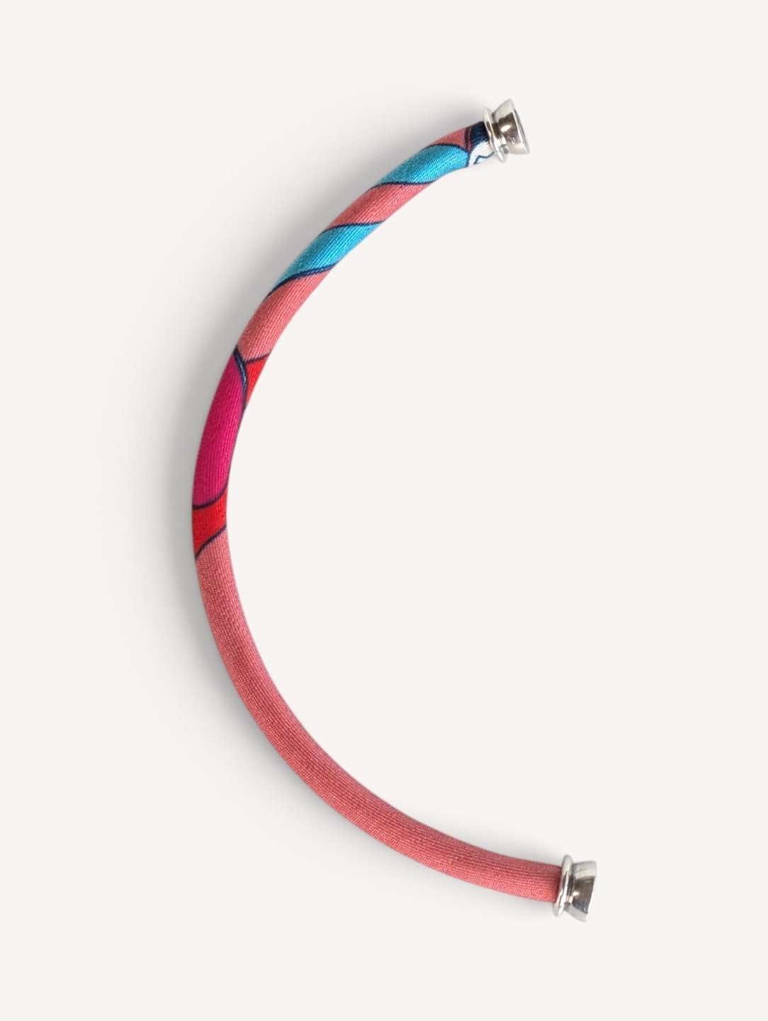 Bracelet Ellisse en soie, fermoir aimanté | Editions Ventinove