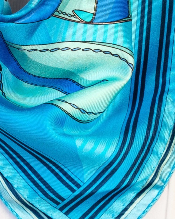 Foulard di seta 70 x 70 "Sandali blu" - Editions Ventinove
