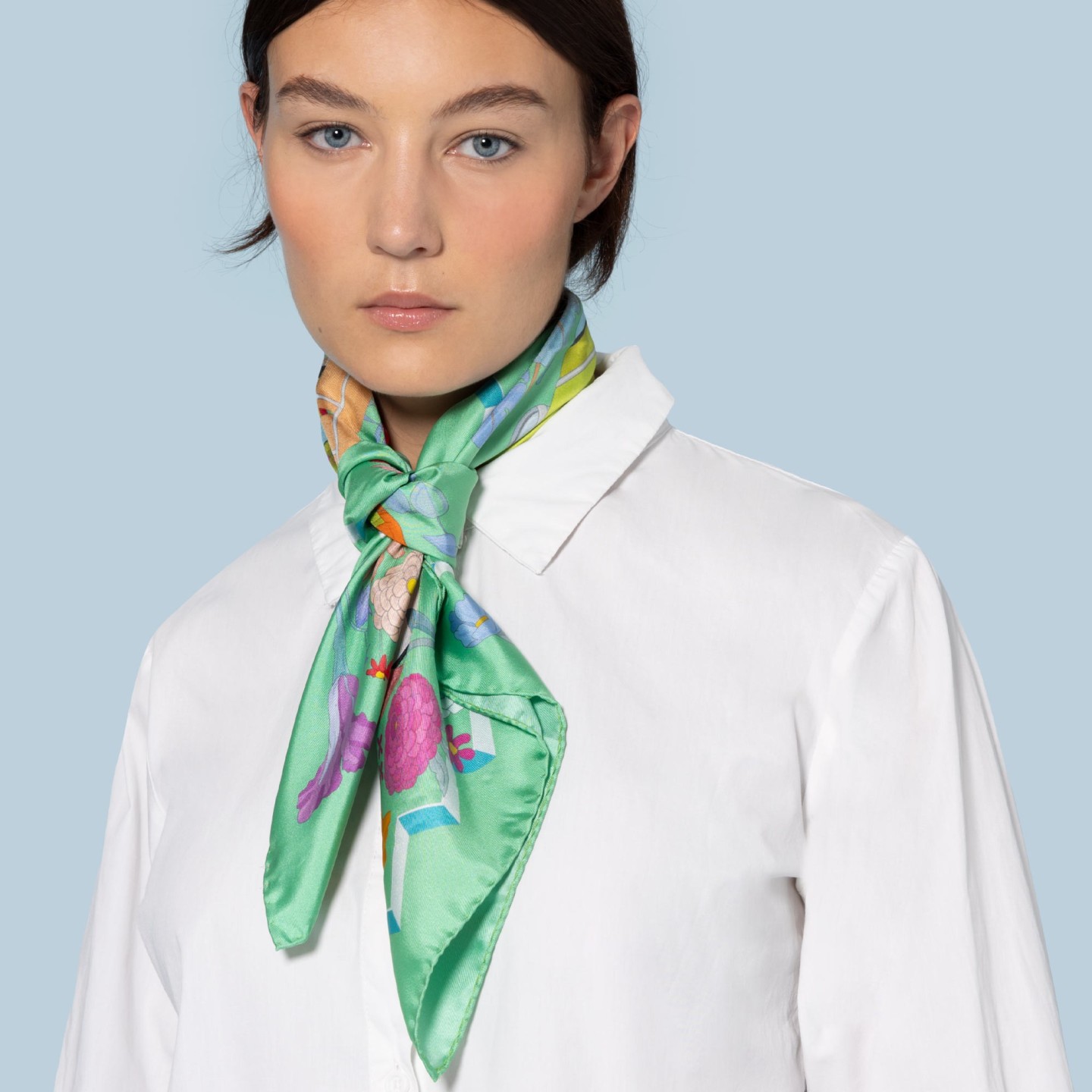 Exquisite 70x70 cm Silk Scarves - The Green Florist Editions Ventinove