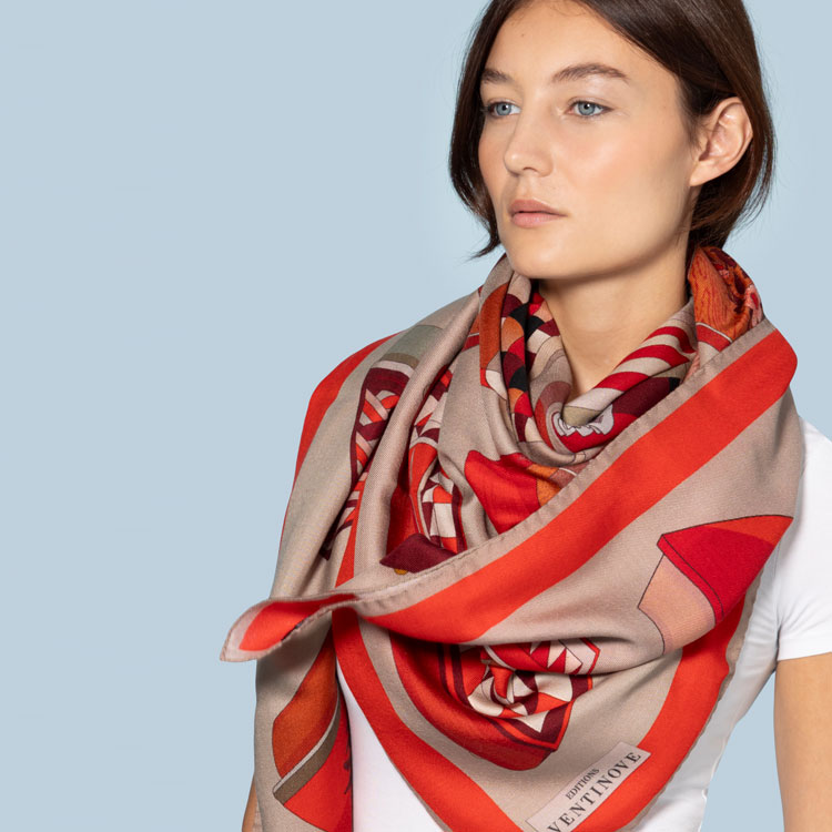 Foulard di lana e seta